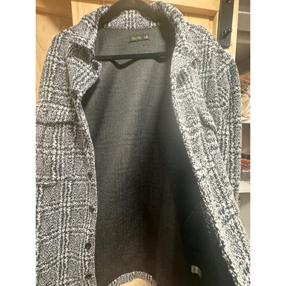 Sugar Rain Black & White Plaid Long-Sleeve Button-Down Jacket With Chest & Side - Picture 9 of 11